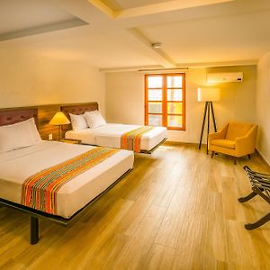 Habitación Estándar con 2 Camas Individuales